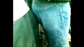 雌犬は彼氏のコックを吸うためにヨガを避け ...