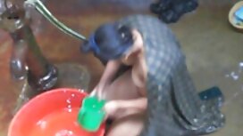 Kinky性と二つの大きなdildos  ...