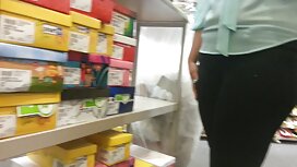彼女の最も官能的なポーズを練習 素人 女 ...