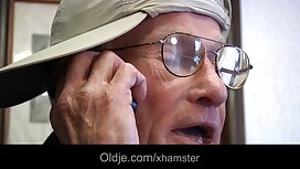 これら二人の女性は婦人科医を訪問しません ...